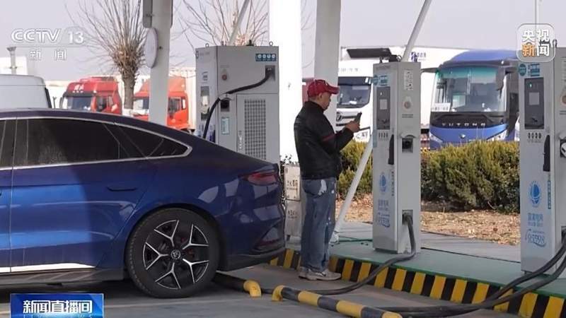  春节出行热潮涌动，流动中国活力满满；跨区域流动创纪录。 文化旅游