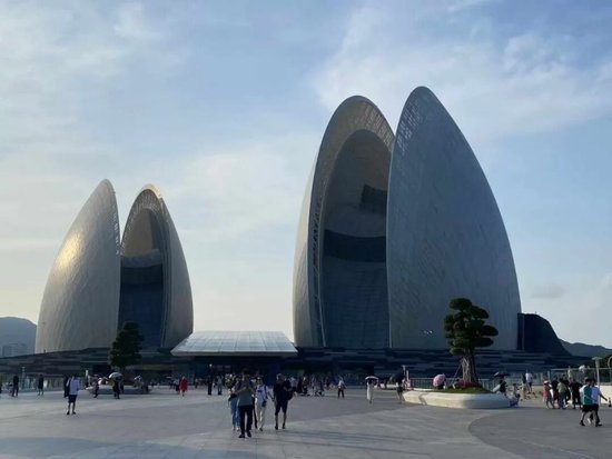  潘星正式掌舵金诚互诺，美团保险板块迎来管理升级；金融生态闭环逐步成形。 股票财经 潘星正式掌舵金诚互诺，美团保险板块迎来管理升级；金融生态闭环逐步成形。 股票财经