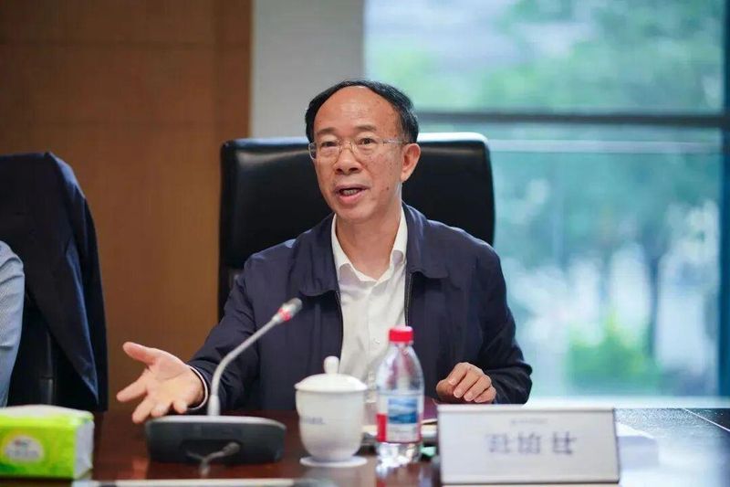  尹艳林分析2026经济走势：增速目标区间务实；财富效应关键，稳定楼市活跃股市提振信心。 股票财经 尹艳林分析2026经济走势：增速目标区间务实；财富效应关键，稳定楼市活跃股市提振信心。 股票财经