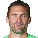  前切尔西门将透露往事；欧联杯夺冠后球队未获奖金奖励；俱乐部态度引发热议。 体育新闻