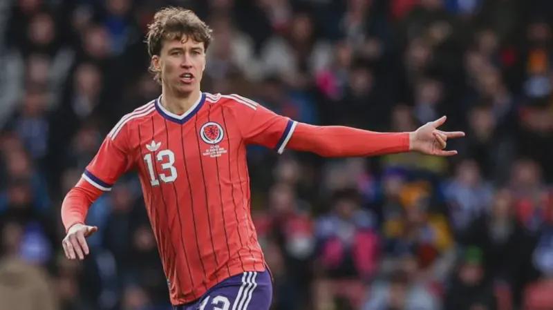  破局战术迷茫与重构竞争逻辑：日本足球的进化之路 体育新闻