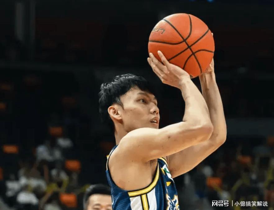  CBA积分榜剧变深层逻辑：战术体系迭代与球员轮换的博弈 体育新闻