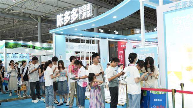  首驱×陈多多：AI两轮出行×茶饮消费的跨界联名深层逻辑 企业服务