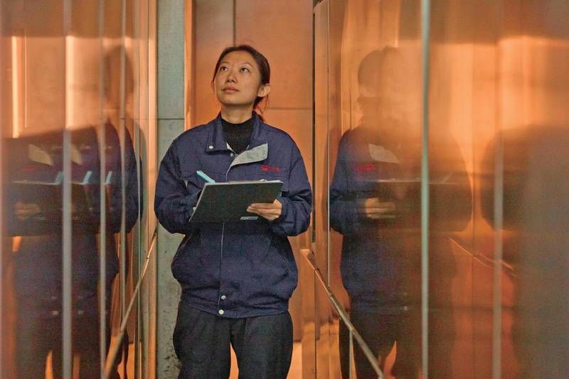  1300℃高温下的技术淬炼：八宝山殡仪馆女子火化班组的专业突破与方法解构 新闻