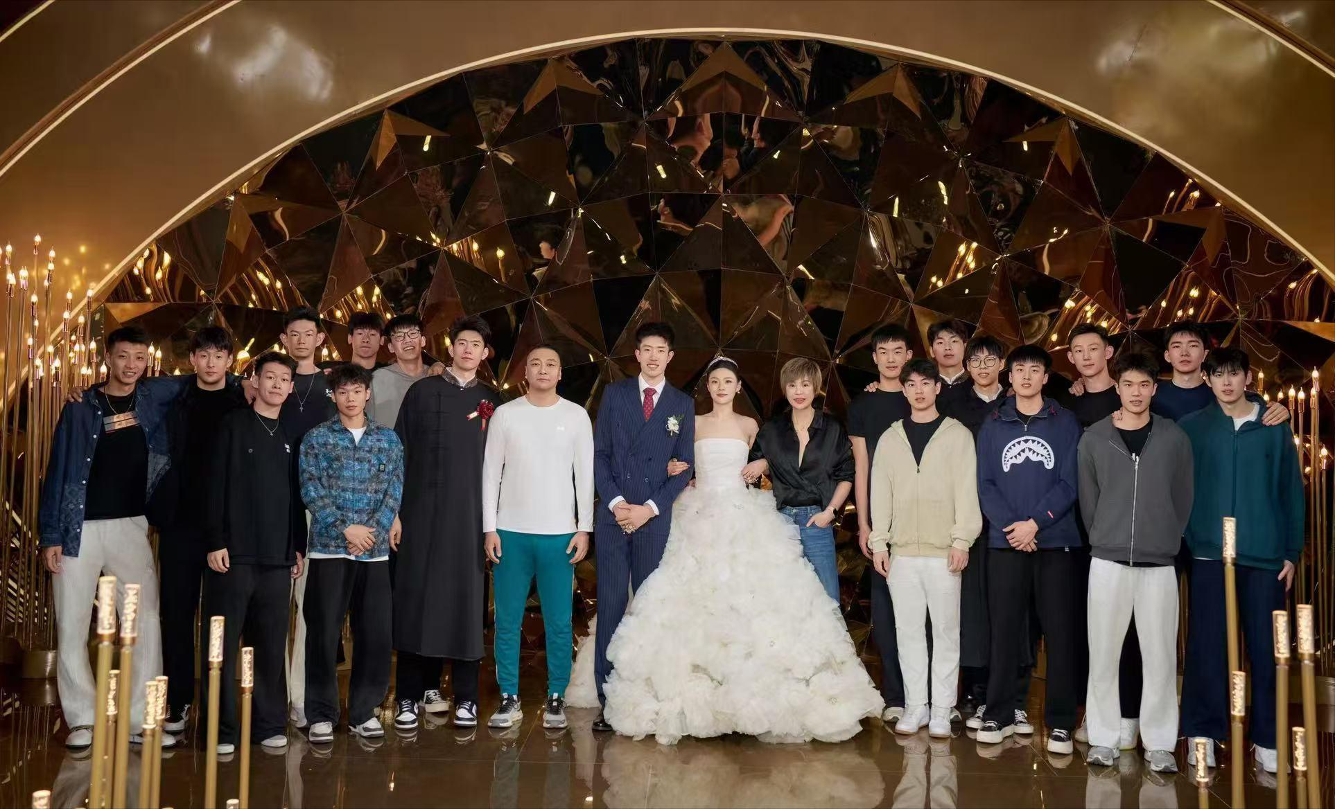  排坛师徒恋的深层逻辑：技术传承如何跨越十九年鸿沟 体育新闻