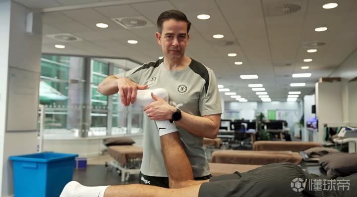  前交叉韧带损伤康复实录：切尔西后卫科尔威尔的八个月技术复盘 体育新闻