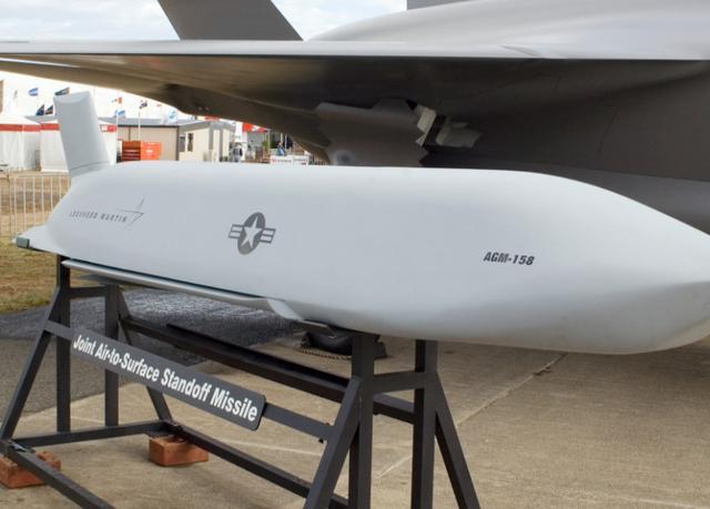  【技术解构】从JASSM-ER调拨到防空系统逆袭：中东军事博弈的底层逻辑 新闻