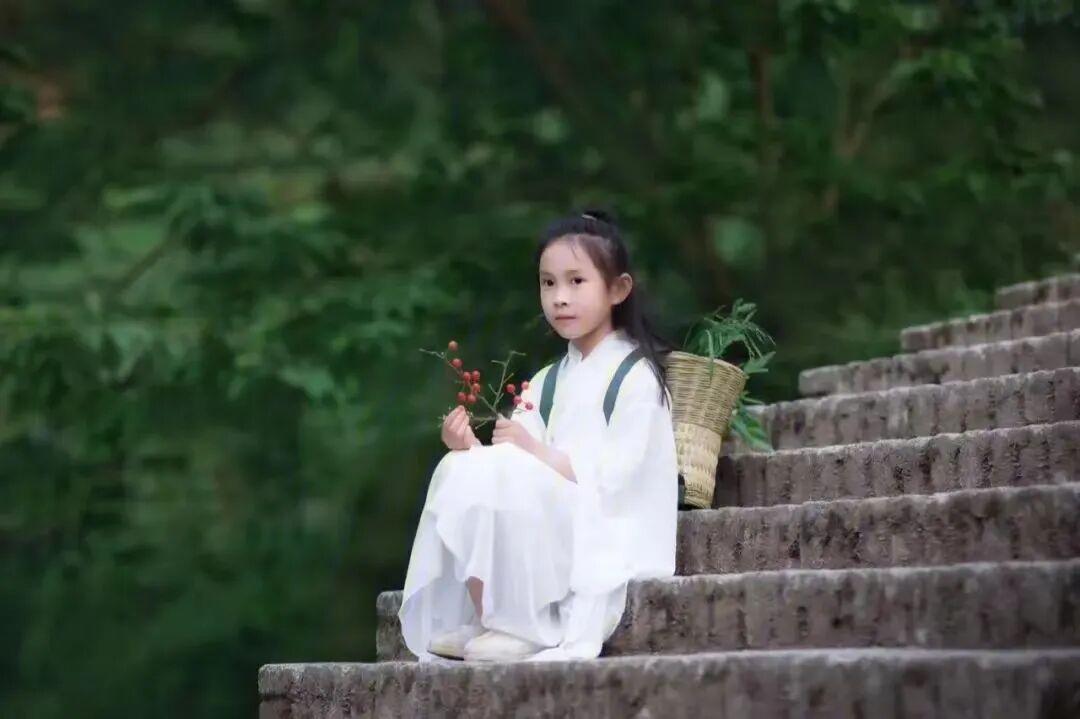  家庭教育深度观察法：从家风、恒心到价值观的成才预测模型 情感心理