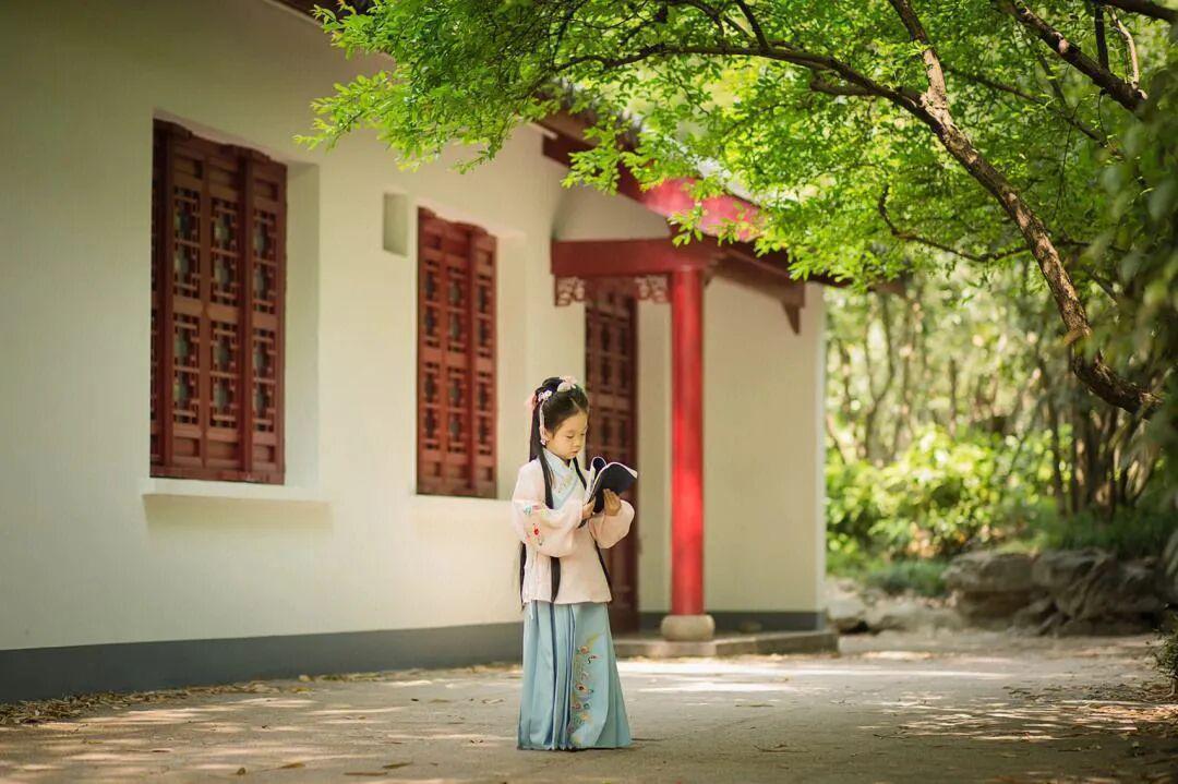  家庭教育深度观察法：从家风、恒心到价值观的成才预测模型 情感心理