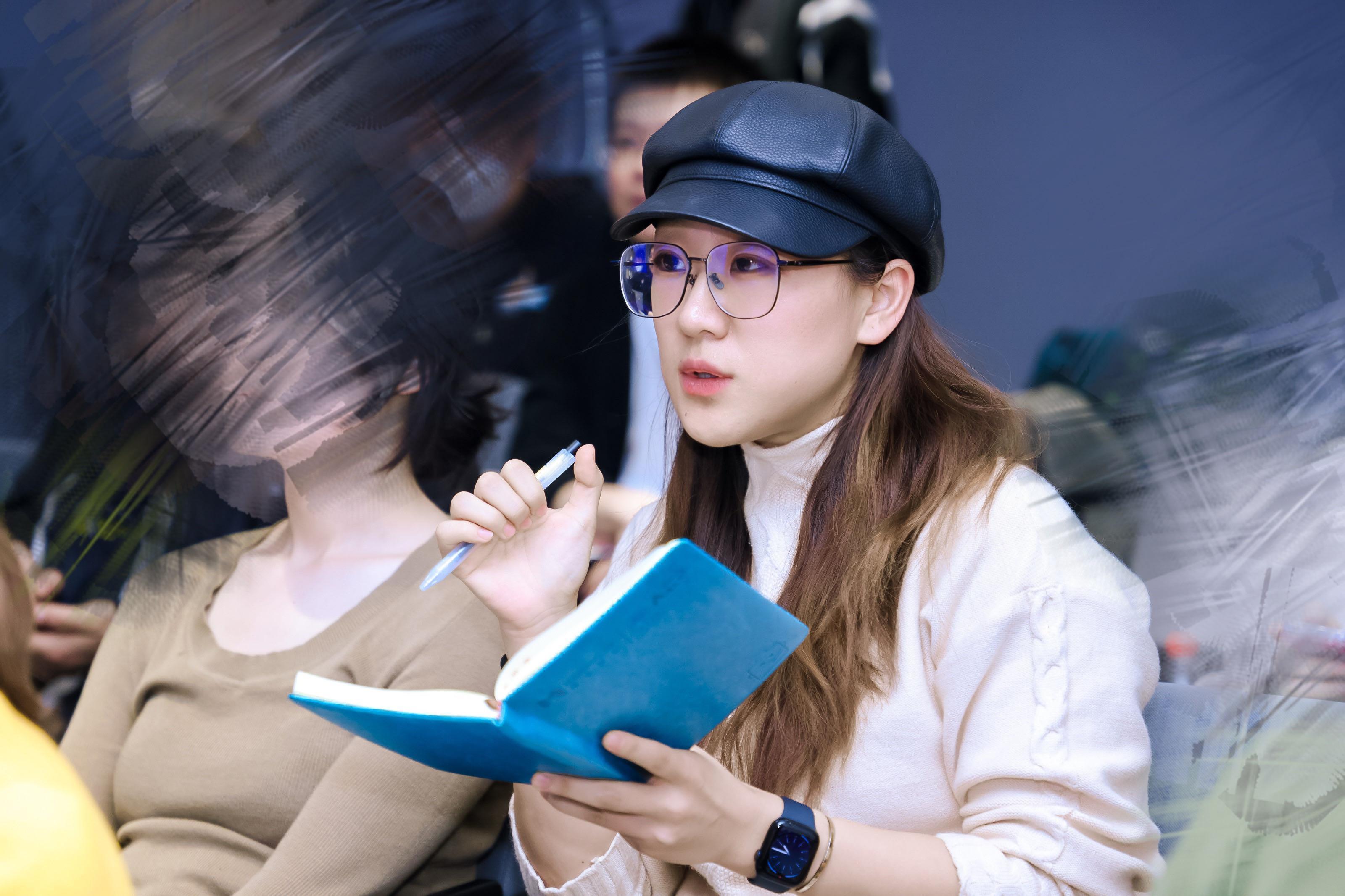  【技术深度】AI重构职场规则：年薪百万者的“淘汰焦虑”解决方案 IT技术