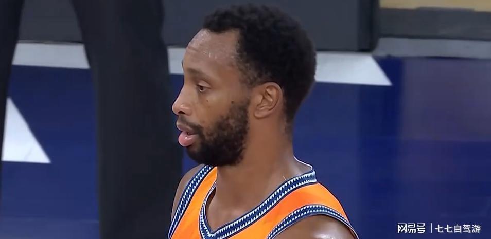  战术拆解：18连胜上海队的攻防逻辑与阵容压制力深度报告 体育新闻