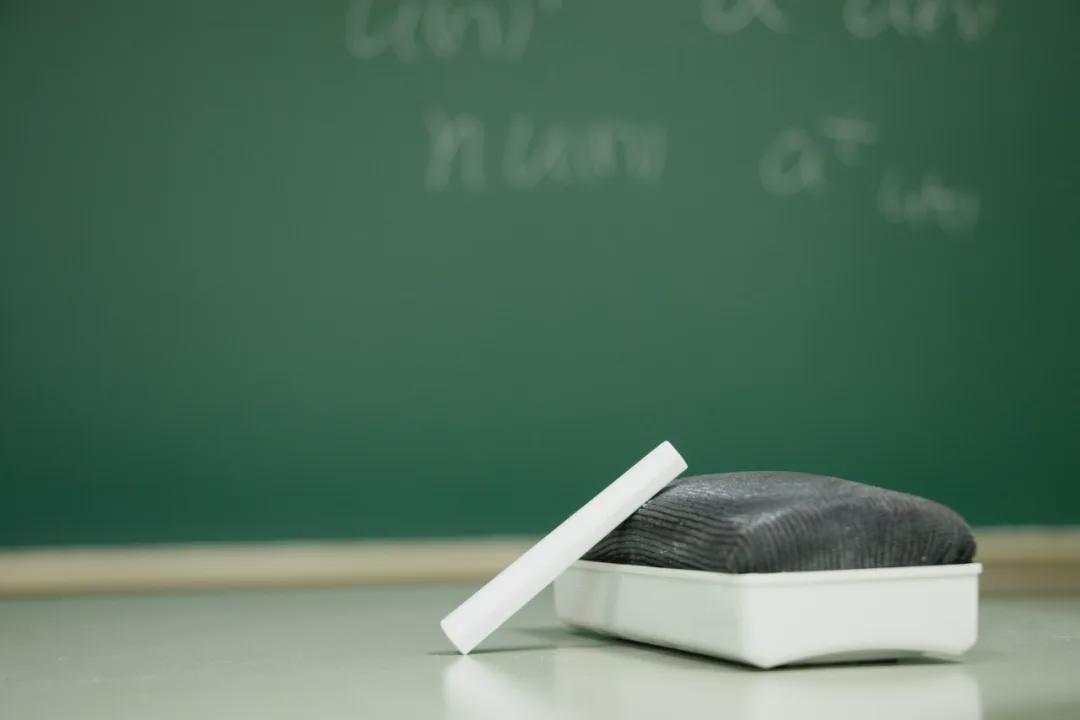  从管理学视角解码校长领导力的三维架构：品德·思想·行动的系统性协同 教育招生